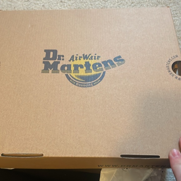 Dr. Martens women’s size 8. - Picture 2 of 3